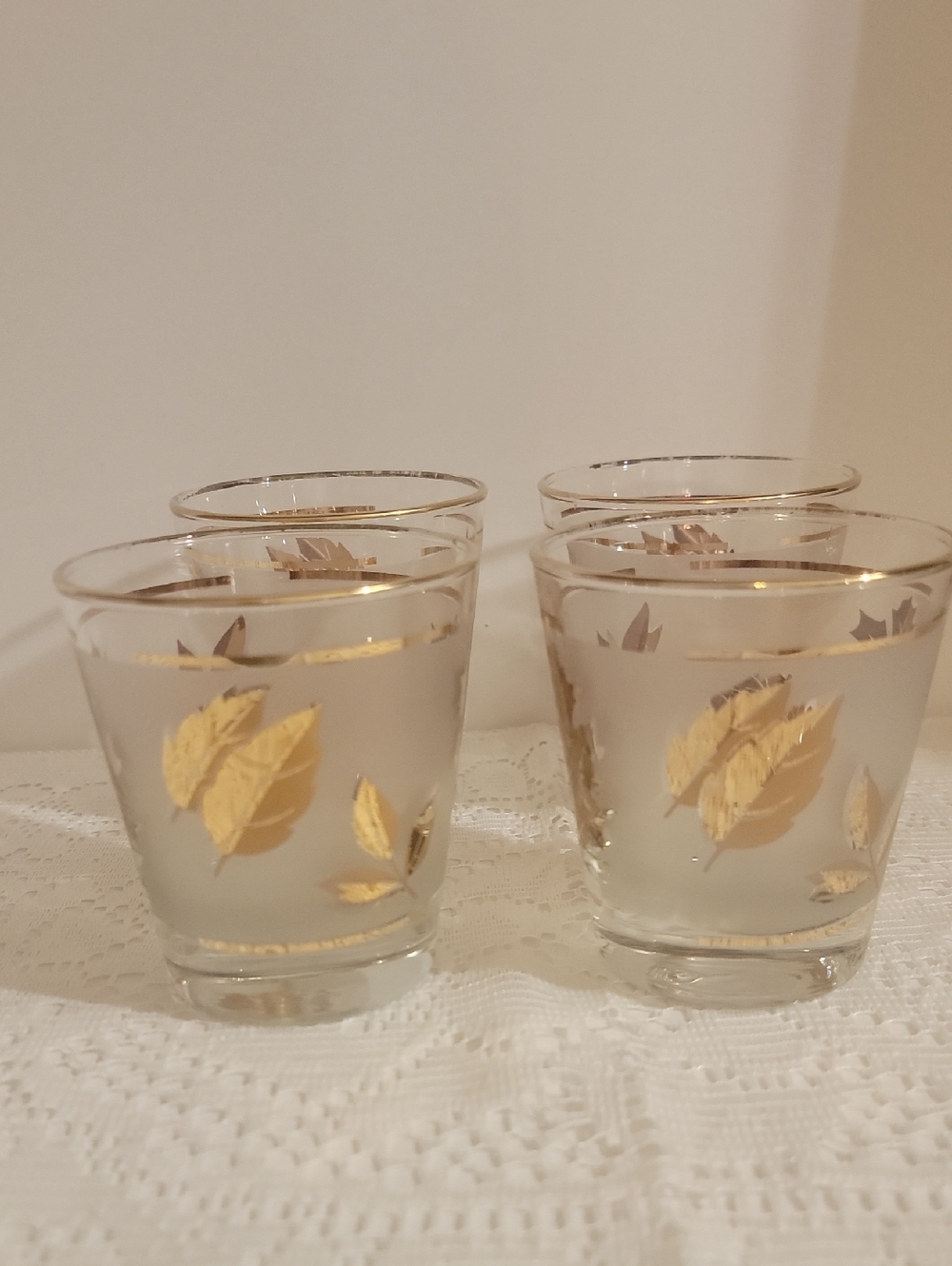 Vintage Libbey Glasses with Gold Leaf Design Set Of 4 Juice/Rocks Glasses